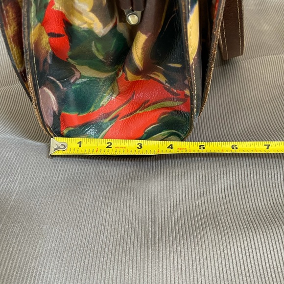 Patricia Nash - Picture 4 of 5